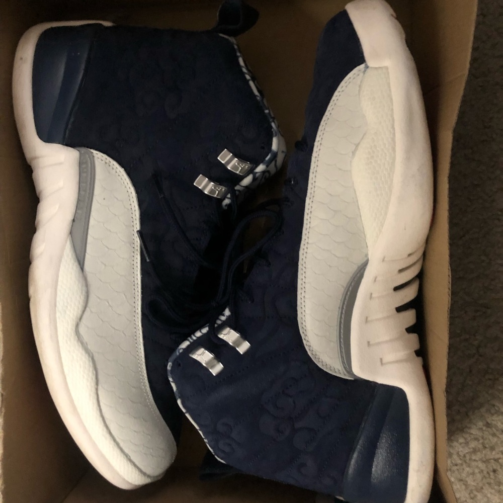 Jordan XII “wings” size 12